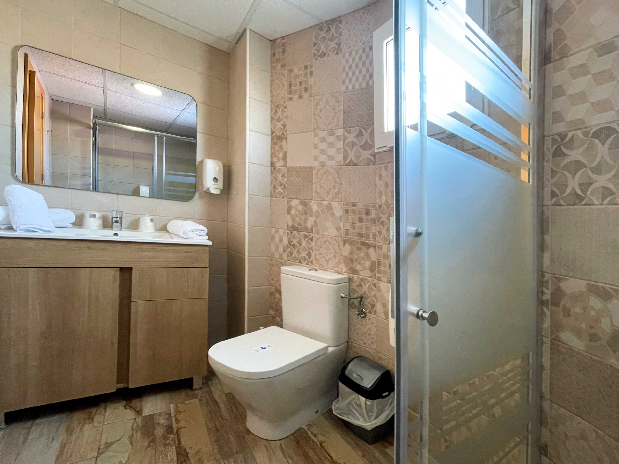 HB-TRIPLE-Baño-1
